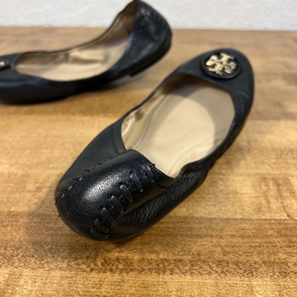 Women's Black Tory Burch Claire Ballet Flats Gold Tone Logo Emblem Size 9